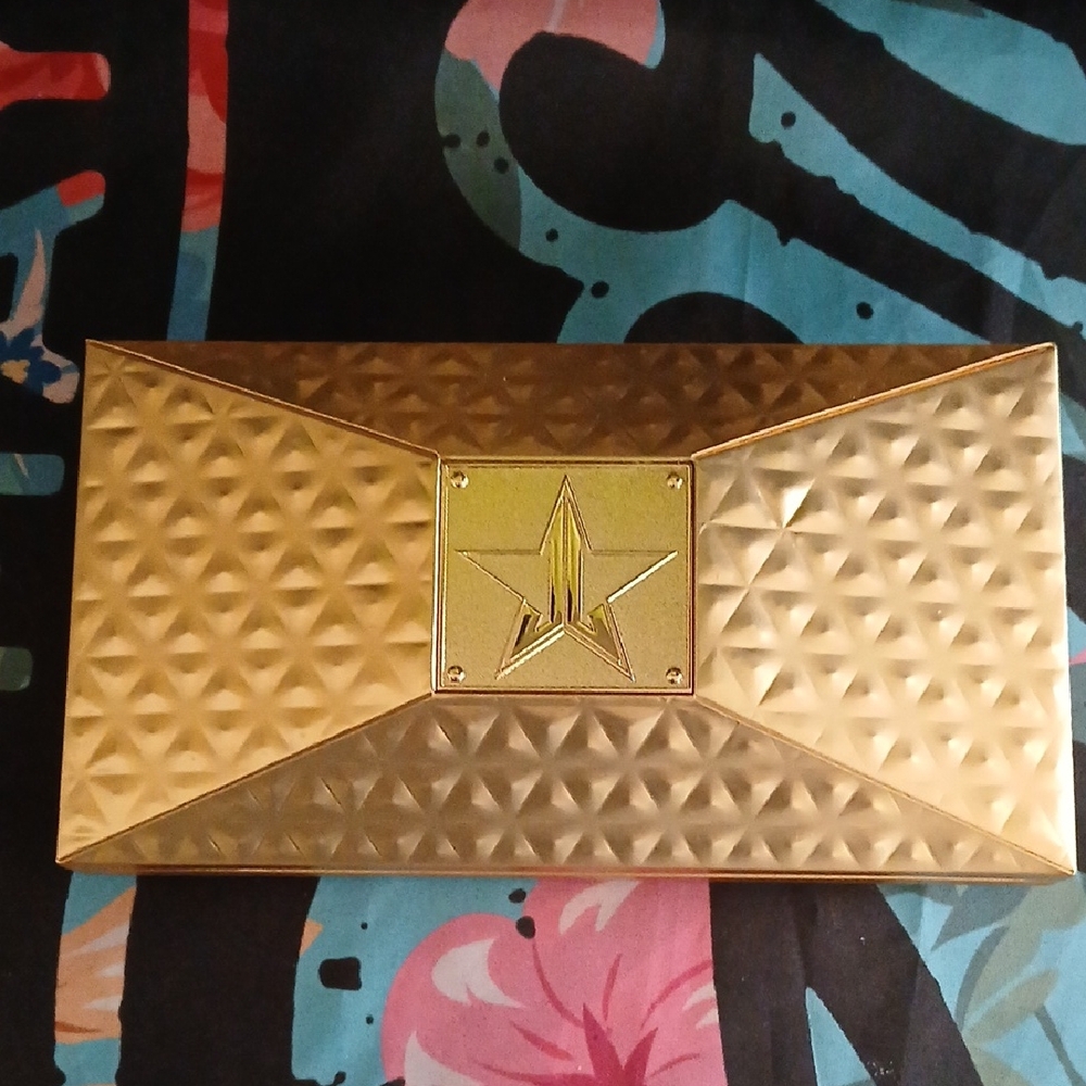 Jeffree Star Gold Blooded